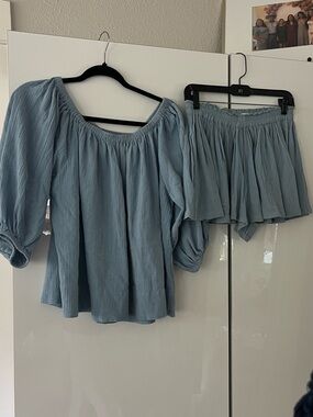 Suzie Kond blue linen set